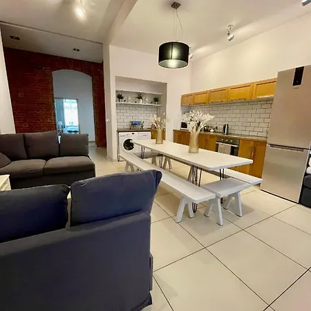 Boutique - Elegant 1906 Period Wroclaw